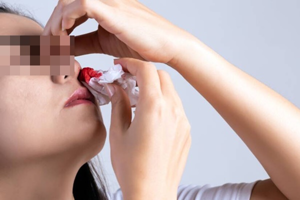 2 thứ trên cơ thể bốc mùi, 4 chỗ chảy máu bất thường là dấu hiệu bạn đã mắc ung thư giai đoạn cuối-2