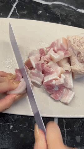 Thịt ba chỉ làm thế này thì ăn 4-5 bát cơm không chán, thao tác chưa tới 15 phút là xong-2