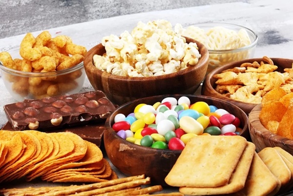 11 thực phẩm hút cạn collagen, càng ăn da càng nổi mụn, nhăn nheo cực nhanh-5