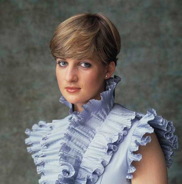 Bức hình bị lãng quên của Công nương Diana và con trai William được công bố chứa đựng câu chuyện không phải ai cũng biết-1