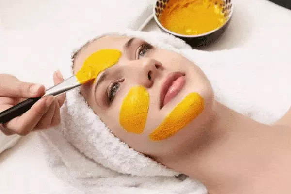 Tự làm mặt nạ nghệ để có làn da đẹp-2