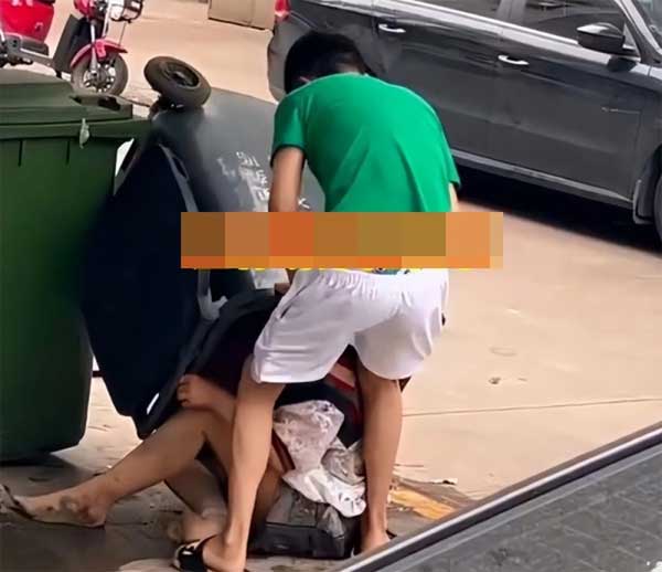 Người đàn ông đánh cô gái, nhét vào thùng rác vì bị lừa tiền, đối phương chỉ phản kháng trước điều này-2