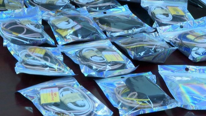 Phát hiện thiết bị gian lận thi cử siêu nhỏ trước ngày thi tốt nghiệp-3