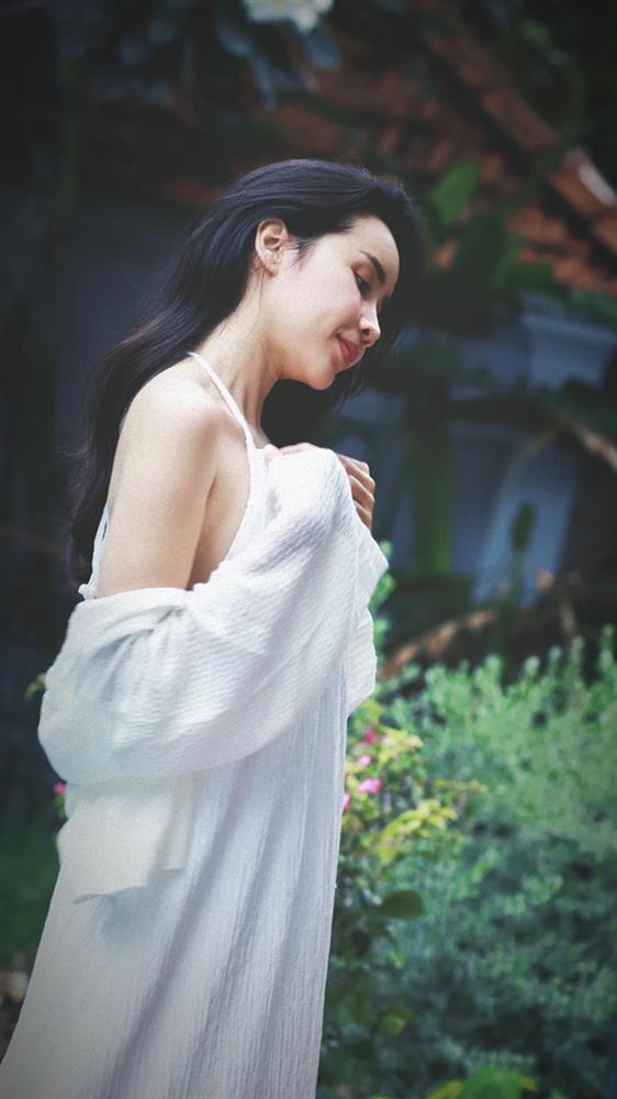 Lưu Hương Giang - mẹ 2 con dáng nuột, da đẹp nhờ thói quen ăn uống và dưỡng da cực quan trọng mỗi ngày-2