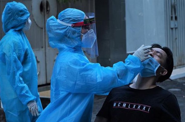 Đã nhiễm biến thể cũ của Omicron có thể mắc lại chủng mới BA.4, BA.5?-1