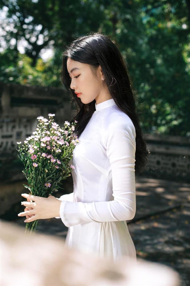 Hóa thân thành nàng thơ trong áo dài trắng tinh khôi, con gái Quyền Linh được khán giả ủng hộ thi Hoa hậu-4
