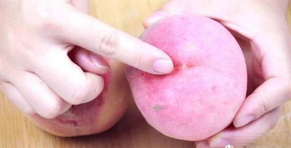 Khi mua đào, bạn phải mua những quả đực, ngọt, ngon và mọng nước, tôi sẽ dạy cho bạn mẹo nhỏ-2