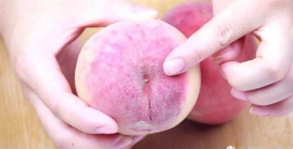 Khi mua đào, bạn phải mua những quả đực, ngọt, ngon và mọng nước, tôi sẽ dạy cho bạn mẹo nhỏ-3