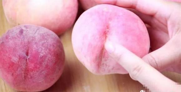 Khi mua đào, bạn phải mua những quả đực, ngọt, ngon và mọng nước, tôi sẽ dạy cho bạn mẹo nhỏ-4