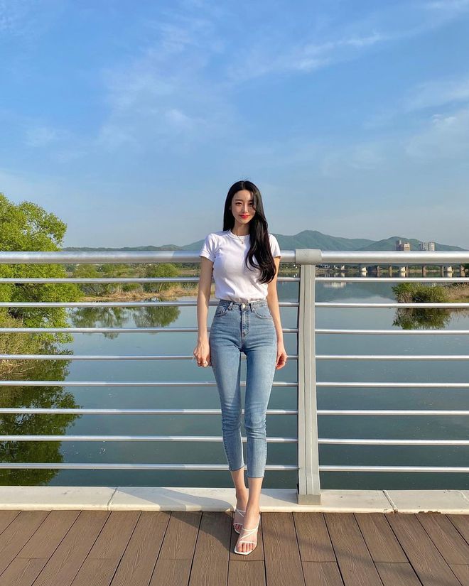 3 kiểu quần jeans không bao giờ lỗi mốt: Bạn càng diện càng sang chân, tôn dáng-16