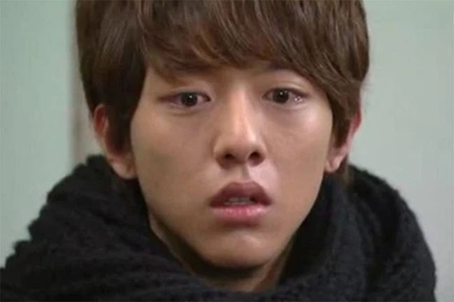 Tôi và bạn gái vào khách sạn, khi đặt phòng, cô ấy nói muốn 1 phòng, nhưng phải có 2 giường đơn-1