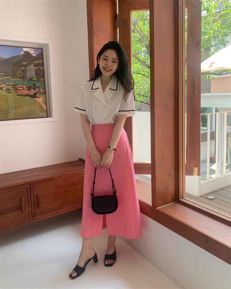 5 công thức mặc áo blouse trắng sành điệu mọi lúc mọi nơi-8