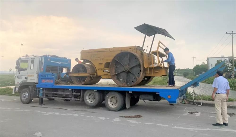 Hi hữu trộm xe lu từ Nghệ An chở ra Hà Nội bán-1