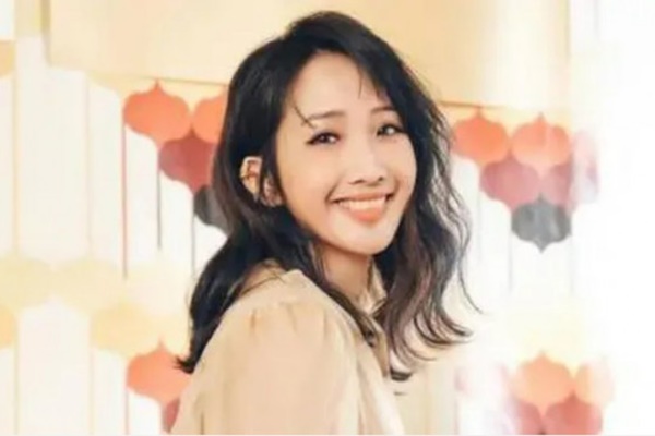 Nữ ca sĩ xinh đẹp qua đời ở tuổi 41 do mắc cùng căn bệnh giống mẹ, chuyên gia chỉ rõ khả năng di truyền cao-1