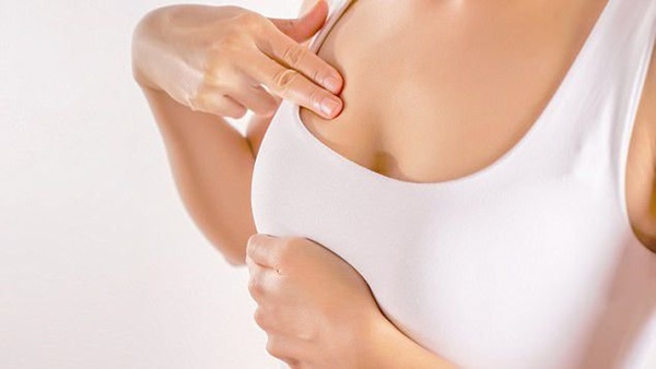 Nữ ca sĩ xinh đẹp qua đời ở tuổi 41 do mắc cùng căn bệnh giống mẹ, chuyên gia chỉ rõ khả năng di truyền cao-4