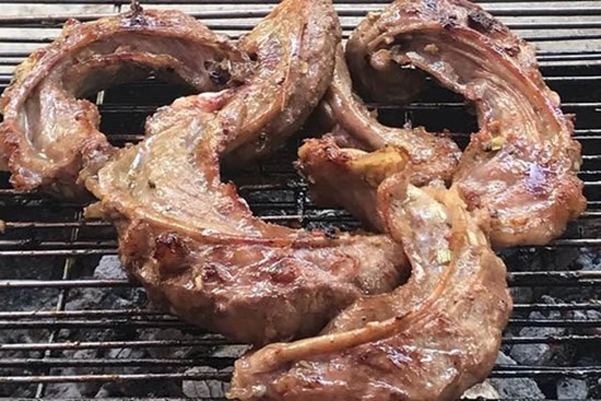 Chặng dừng heo: Món ngon khó mua ở chợ nhưng 