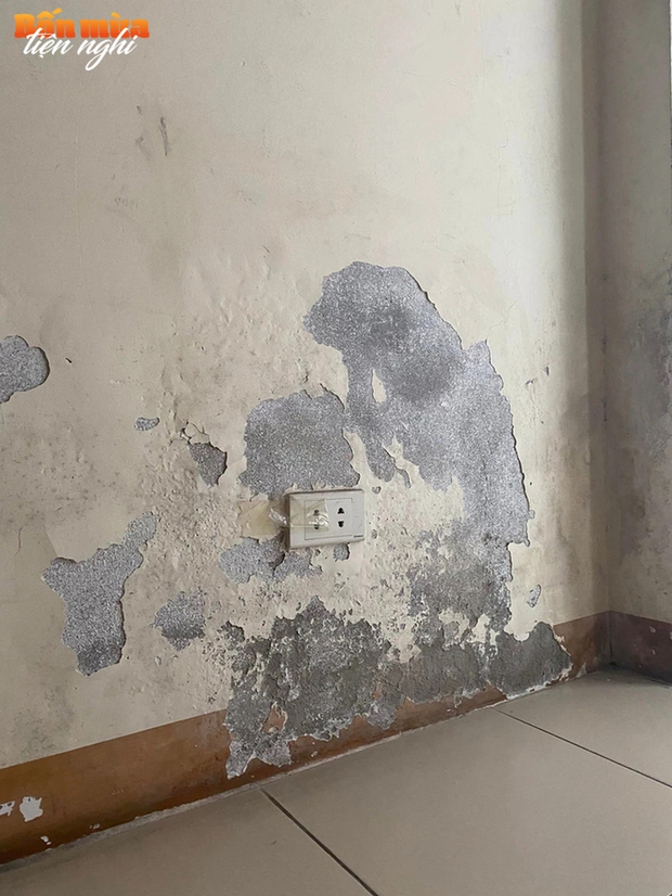 Sau mưa lớn, tường nhà, trần nhà thấm nước dẫn đến bong tróc, nứt vỡ: Xử lý như thế nào?-5