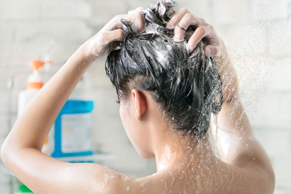 3 khung giờ độc trong ngày không được gội đầu kẻo dẫn đến đột quỵ-4