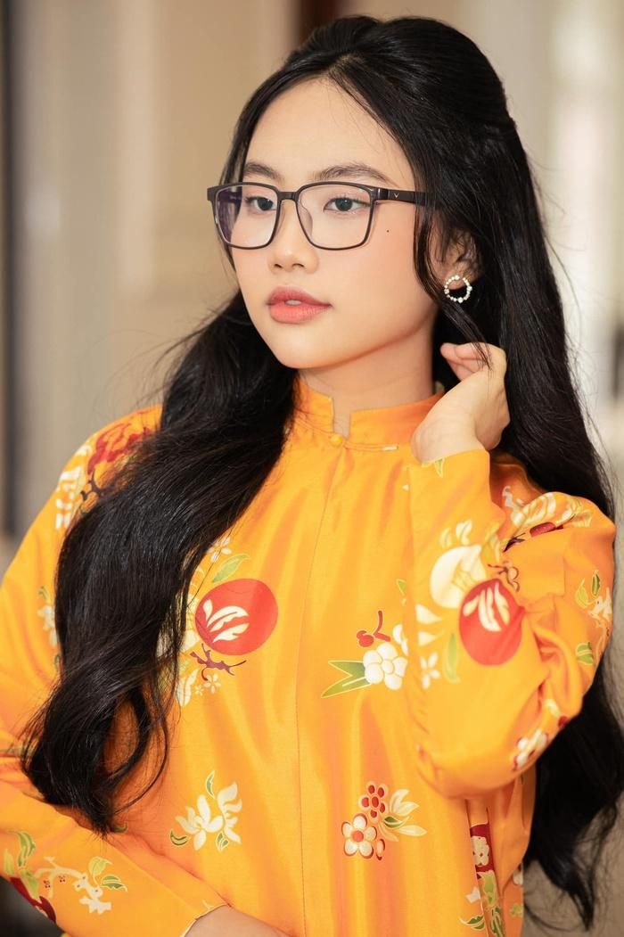 Phương Mỹ Chi đoán đúng đề thi Văn, netizen liền yêu cầu nữ ca sĩ đoán tiếp các môn thi còn lại-4