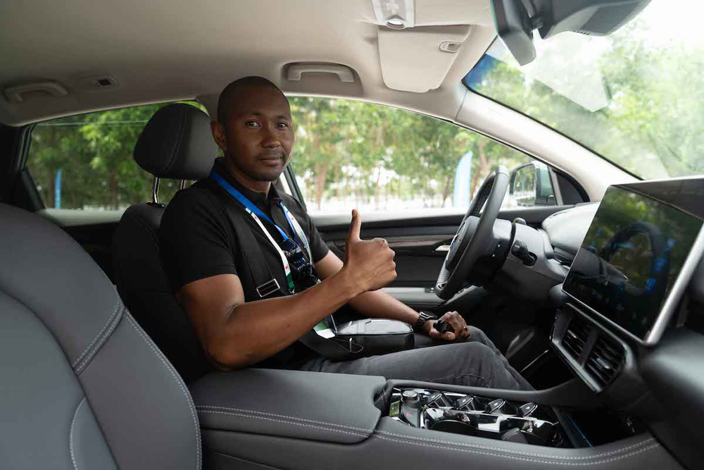 Người dùng châu Âu ‘chấm điểm’ VF 8 ra sao trong lần lái thử đầu tiên?-1