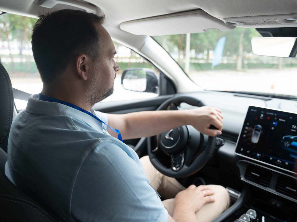 Người dùng châu Âu ‘chấm điểm’ VF 8 ra sao trong lần lái thử đầu tiên?-2