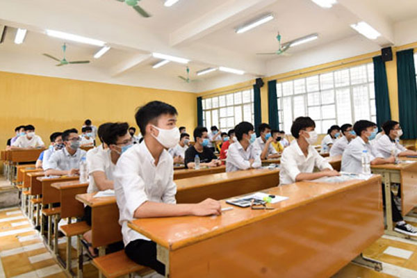 Lịch sử thành môn học bắt buộc: Cấp tốc sửa chương trình trong 1 tháng-1