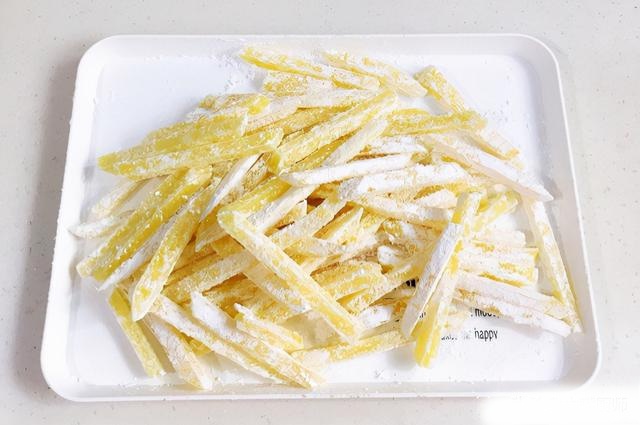 Chiên khoai tây đừng cho ngay vào chảo dầu, thêm 2 bước này khoai giòn ngon thơm nức như nhà hàng-4