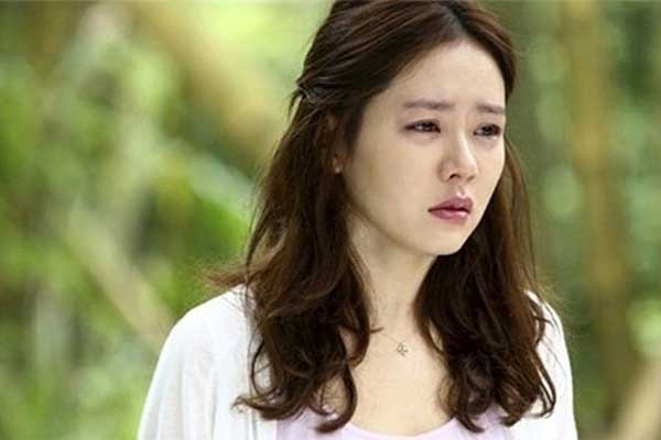 Trách mẹ chồng bán nhà 2 tỷ chia cho mình có 200 triệu, em chồng được nhiều, tôi ứa nước mắt khi tình cờ về quê thăm bà-1