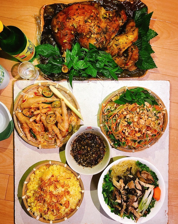 9x sang Nhật làm việc gặp&nbsp;bạn cùng phòng không biết nấu ăn, ai dè trổ tài làm nhiều món ngon, thịnh soạn như nhà hàng-3