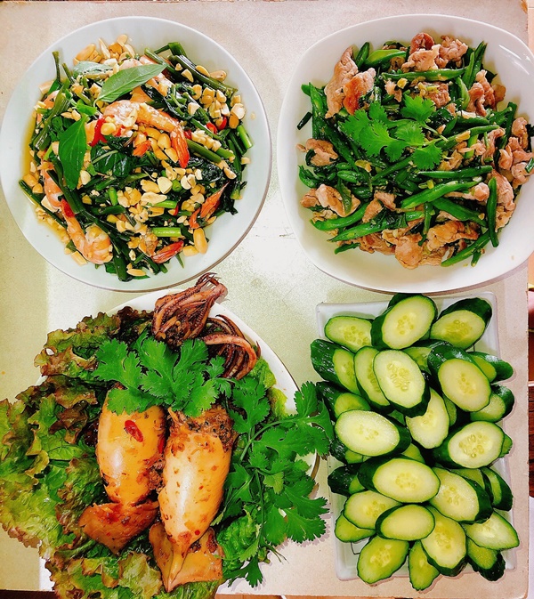 9x sang Nhật làm việc gặp bạn cùng phòng không biết nấu ăn, ai dè trổ tài làm nhiều món ngon, thịnh soạn như nhà hàng-10