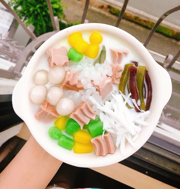 9x sang Nhật làm việc gặp bạn cùng phòng không biết nấu ăn, ai dè trổ tài làm nhiều món ngon, thịnh soạn như nhà hàng-30