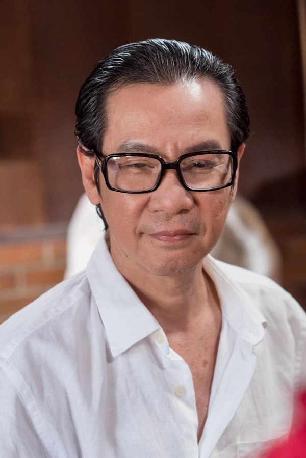 Nghệ sĩ Lê Huỳnh tuổi U60: Lấy vợ kém 29 tuổi, ở chung cư bình dân nhưng ngập tiếng cười-2