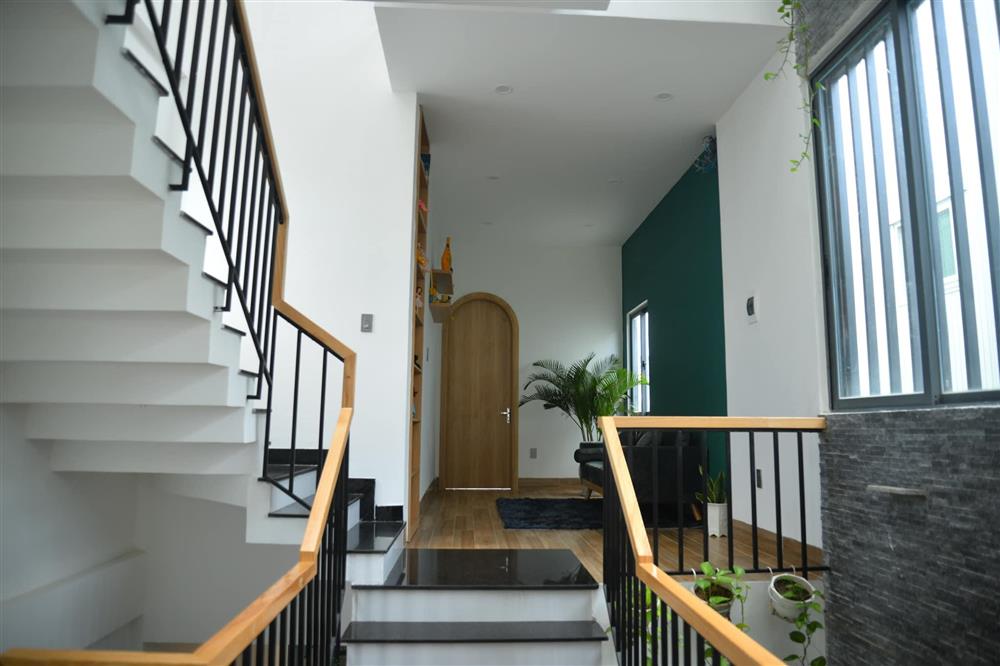 Ngôi nhà trong ngõ ngập cây xanh, góc bàn ăn thật chill bên khu vườn nhỏ-7