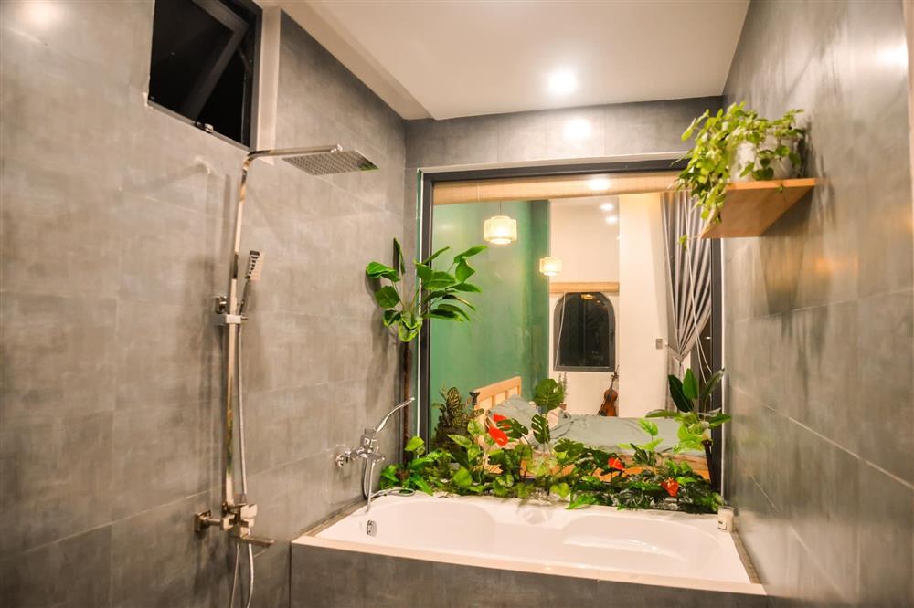 Ngôi nhà trong ngõ ngập cây xanh, góc bàn ăn thật chill bên khu vườn nhỏ-22