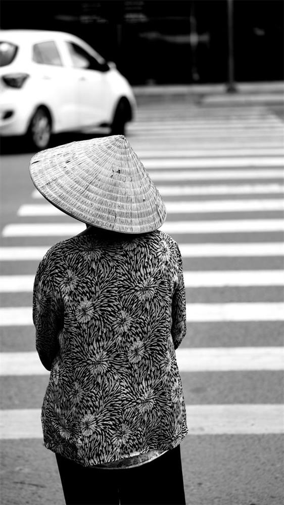 Vì tài sản thừa kế, con cái ra sức tranh giành, mang cả mẹ già... đi giấu-1