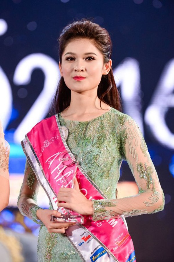 Cuộc sống hiện tại của Top 3 Hoa hậu Việt Nam 2016: Đỗ Mỹ Linh sắp kết hôn, 2 Á hậu thì sao?-23