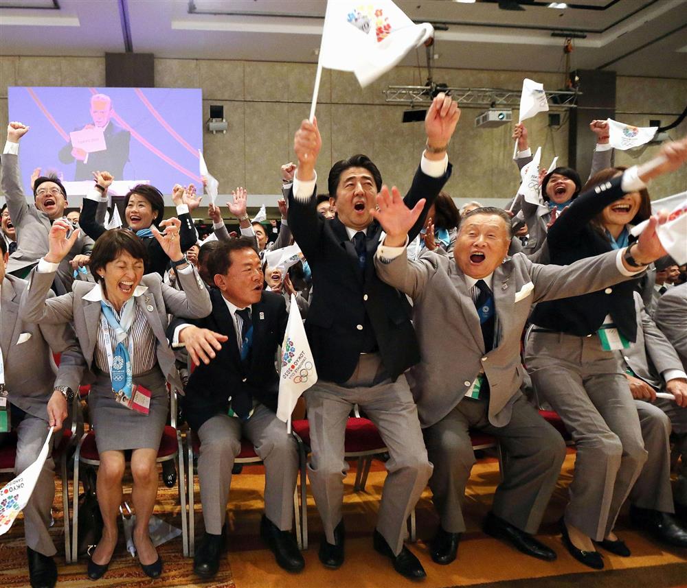 Nhìn lại khoảnh khắc ấn tượng không thể nào quên trong cuộc đời cựu Thủ tướng Abe Shinzo-5