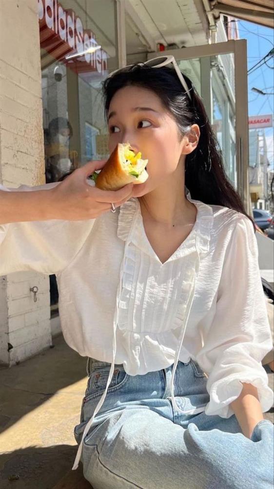 Hè này đi sắm váy áo, nàng cứ chọn đồ theo 4 gam màu vừa giúp tôn da lại trẻ ra vài tuổi sau đây-10