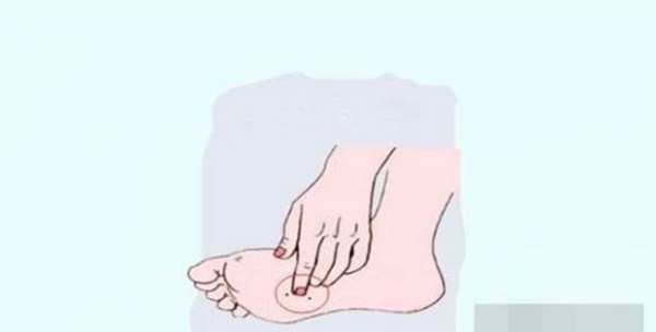 Phụ nữ sở hữu 5 nốt ruồi này sẽ vượng phu ích tử, cả đời gặp nhiều may mắn, giàu sang phú quý-5