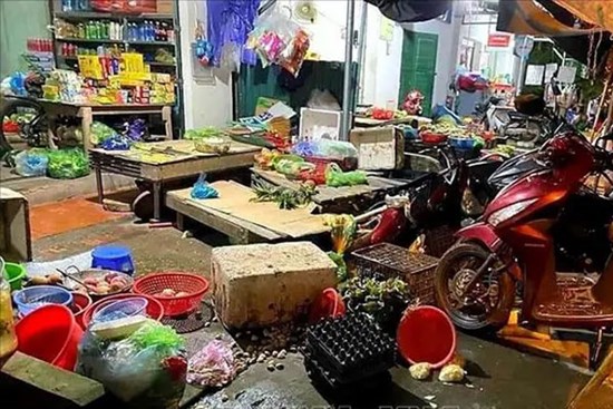 Lái xe máy say rượu gây tai nạn khiến 4 người thương vong