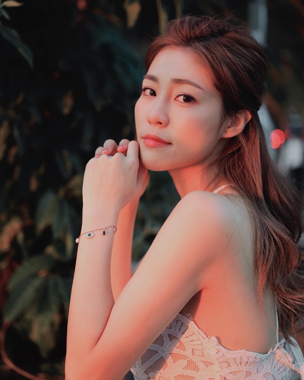 Trương Gia Hân bị tẩy chay vì bê bối clip nóng, chat sex-13