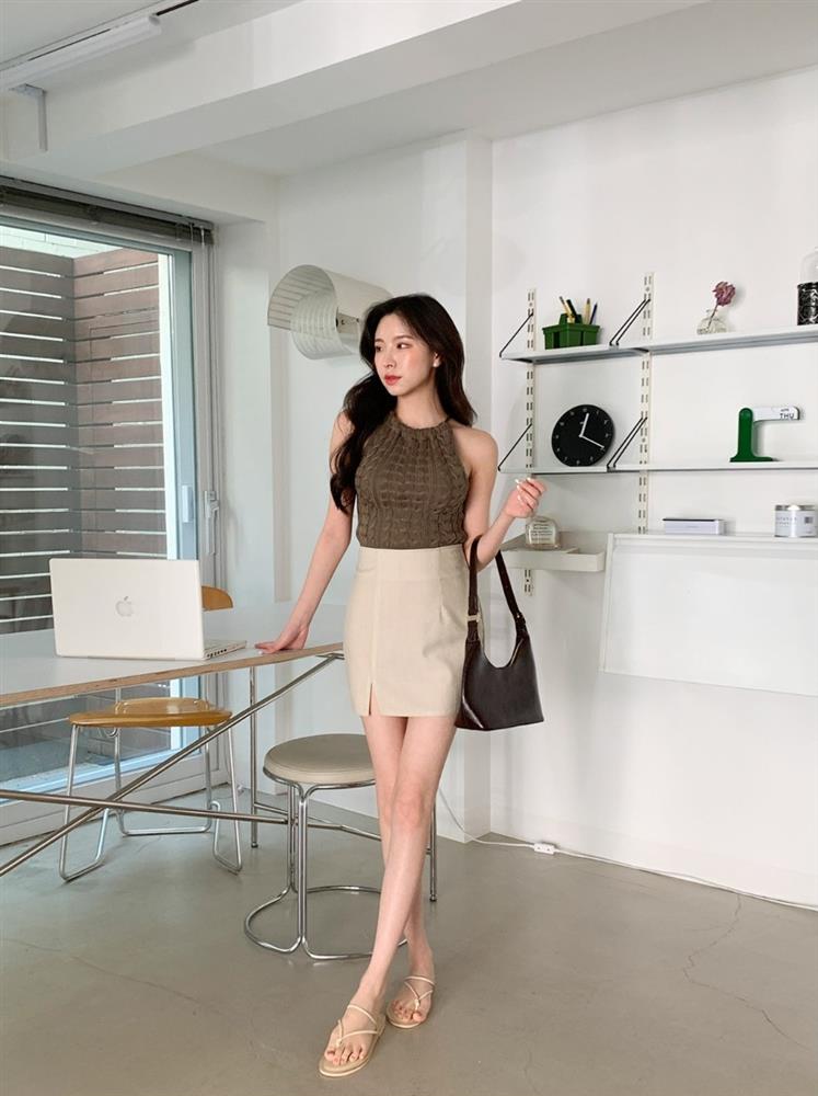 5 kiểu chân váy ngắn cho nàng ngoài 30 tuổi: Mặc lên trẻ, nhưng không thành cưa sừng làm nghé-3