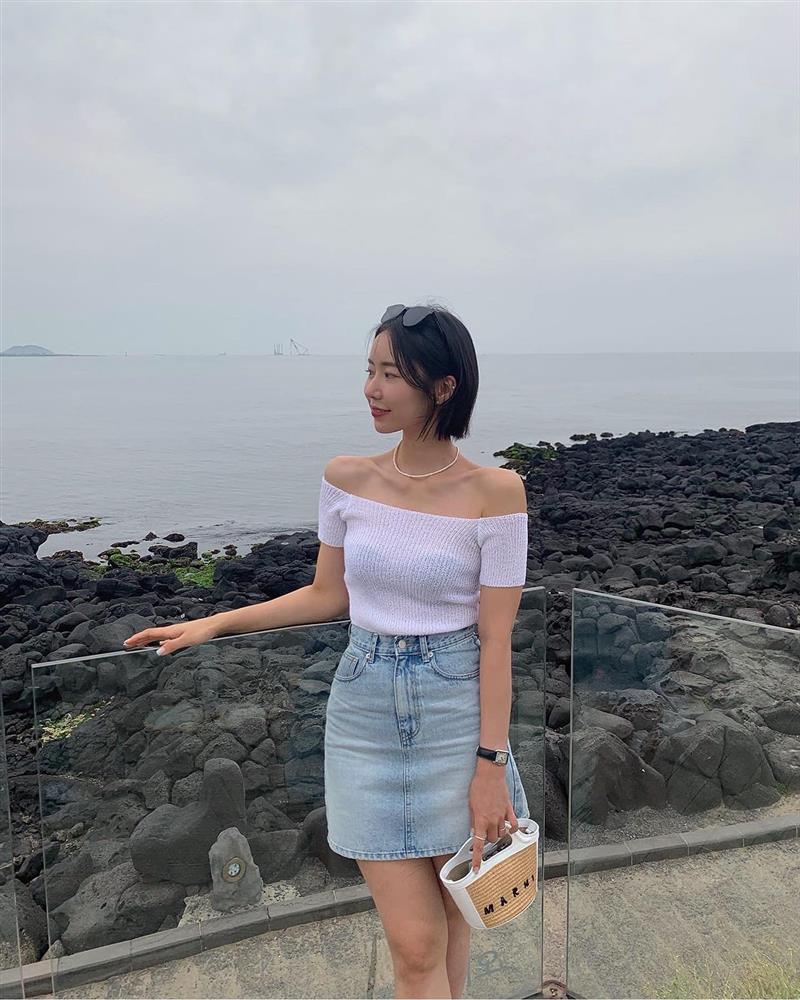 5 kiểu chân váy ngắn cho nàng ngoài 30 tuổi: Mặc lên trẻ, nhưng không thành cưa sừng làm nghé-8