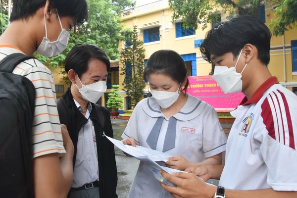 Kết thúc kỳ thi tốt nghiệp THPT năm 2022: Điểm chuẩn đại học sẽ tăng nhẹ-1