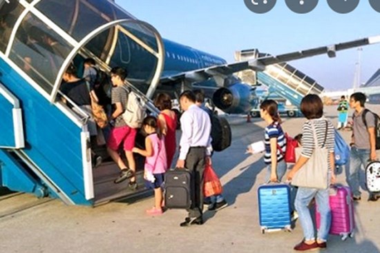 Chạm mốc 13 triệu một vé máy bay khứ hồi nội địa, khách lập tức hủy chuyến du lịch ngày hè