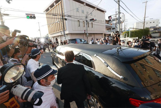 Nguyên nhân tử vong của cựu Thủ tướng Nhật Bản và lỗ hổng an ninh để tiếp cận ông Abe ở cự ly gần-8