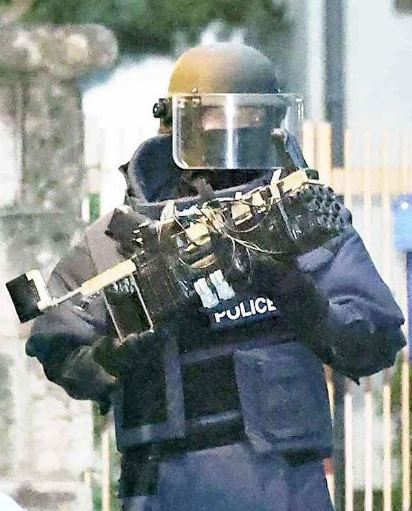 Khẩu súng dùng để ám sát ông Abe có thể bắn 6 viên cùng lúc-1