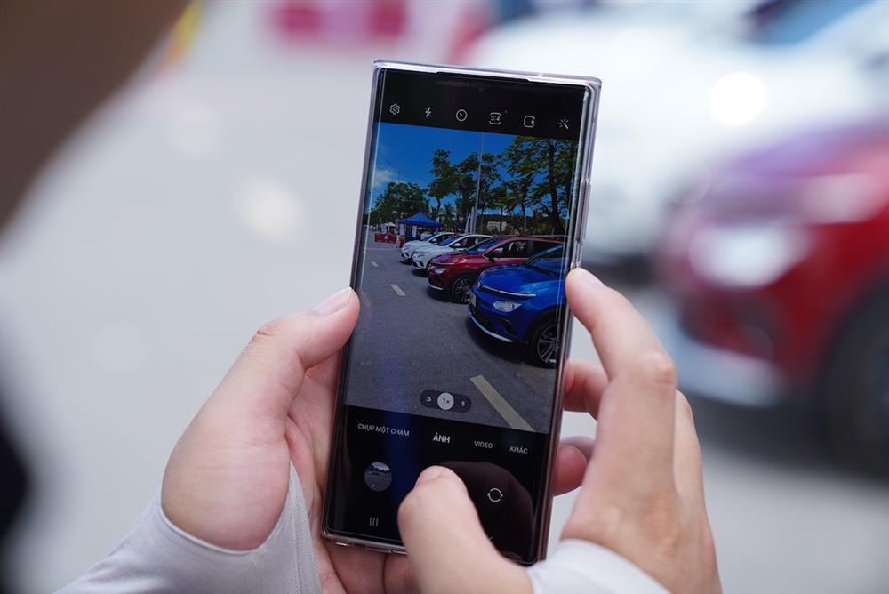 Màn đua nghẹt thở của VF e34 tại giải đua Gymkhana bằng xe điện đầu tiên-2