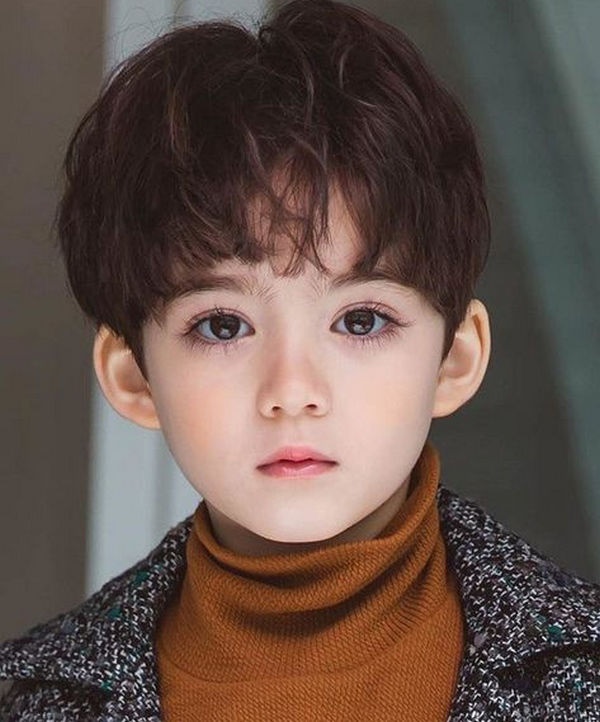 Sự thật về việc cắt lông mi cho trẻ sơ sinh để con có đôi mi dài, cong vút? Mẹ bầu nên ăn gì để bé có đôi mắt thiên thần?-3