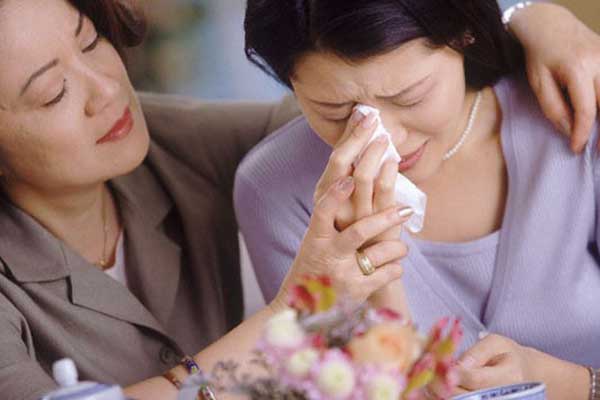 Được mẹ chồng khó tính bỗng dưng chiều chuộng, con dâu choáng váng nhận ra sự thật đằng sau-1